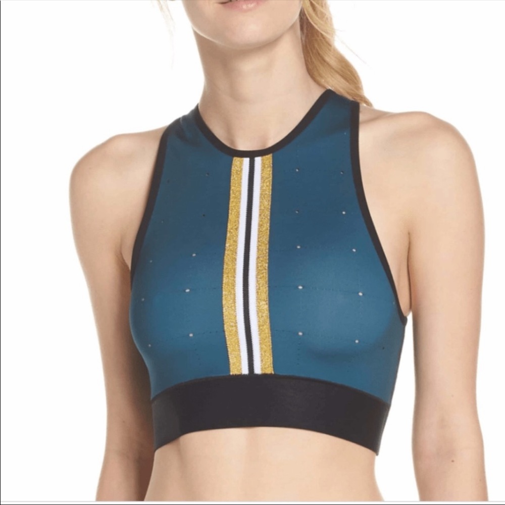Sports bra top